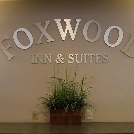 Foxwood Inn And Suites Fox Creek Exteriör bild